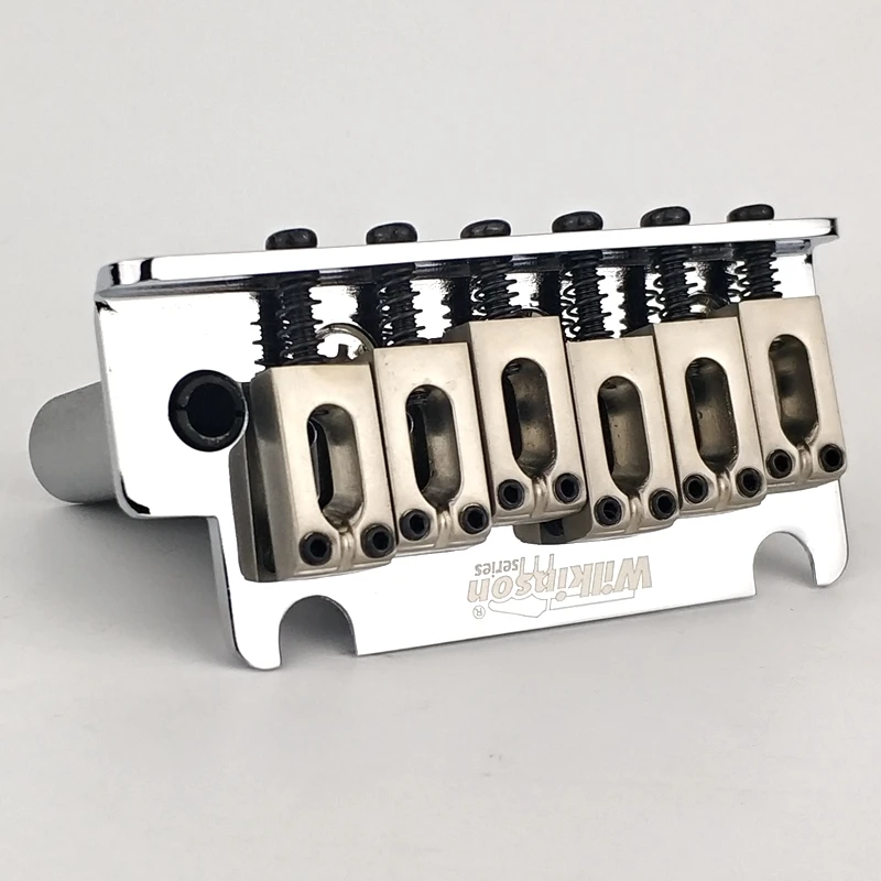 Wilkinson WOV06 Chrome Silver lizenzierte 2-Punkt-E-Gitarre im Vintage-Stil, Tremolo-Brücke für Strat- und Suhr-Gitarre – Detail 4