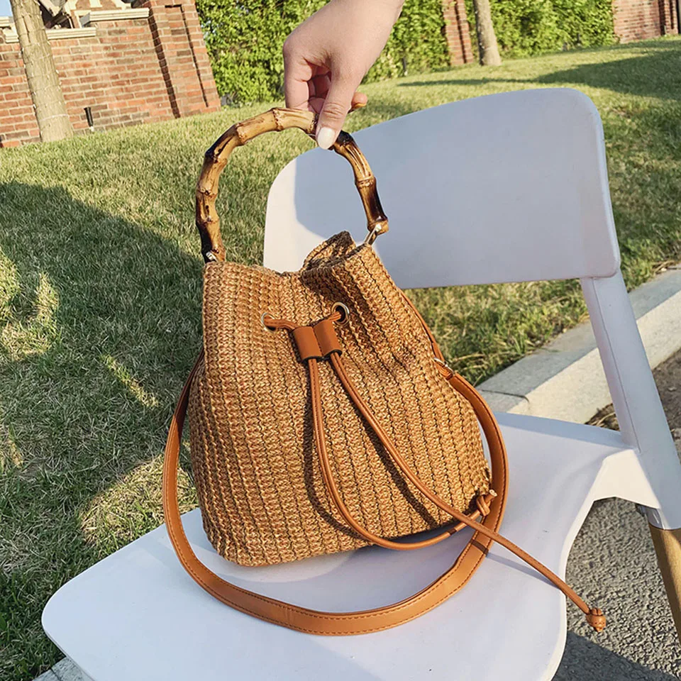 2021 New Summer Bucket Straw Bag Bamboo Handle Woven Rattan Bag Beach Female Handbag Raffia Ladies Shoulder Crossbody Bags Bolso