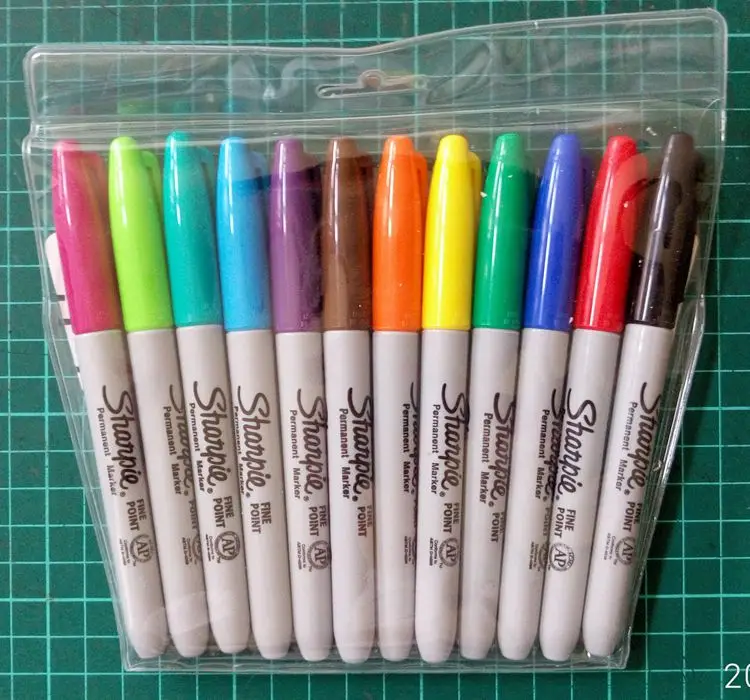 Sharpie Marker Pens 30001 Oil Based Art Markers USA 1.0 mm Permanent