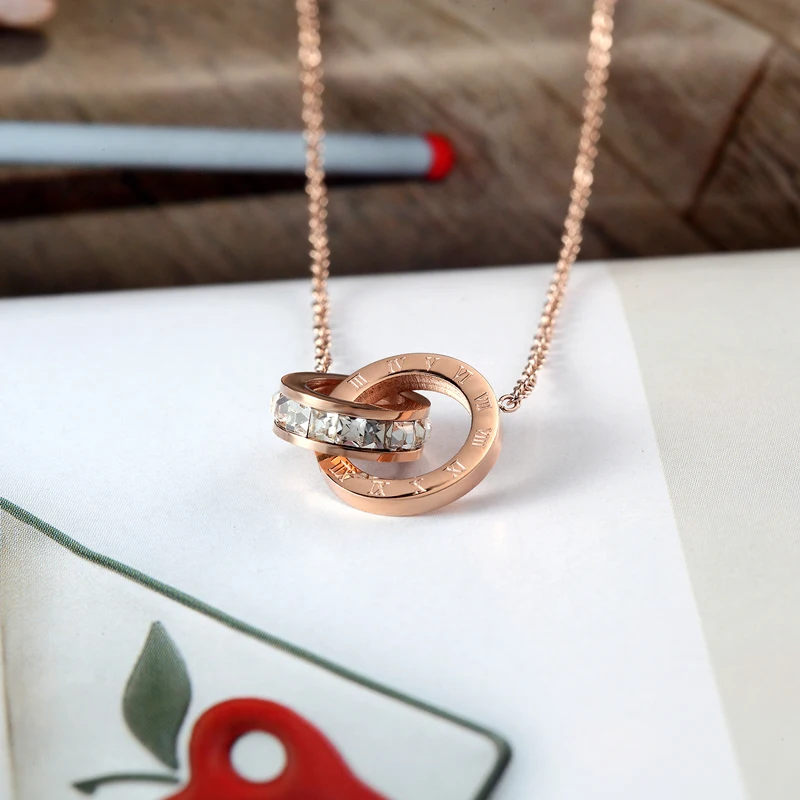 New A Circle Crystal Roman Numerals Double Buckle Woman Necklace Female Titanium Steel Gold Clavicle Necklace Pendant Jew