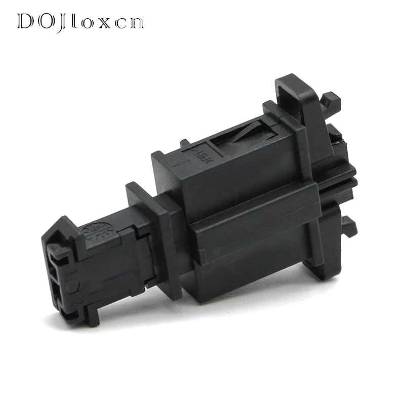1/5/10/20/50/Sets 2 Pin  Auto Electrical Black Plug Trunk License Plate Light 1.5MM Male Female Connector 1J0971972  3B0972712