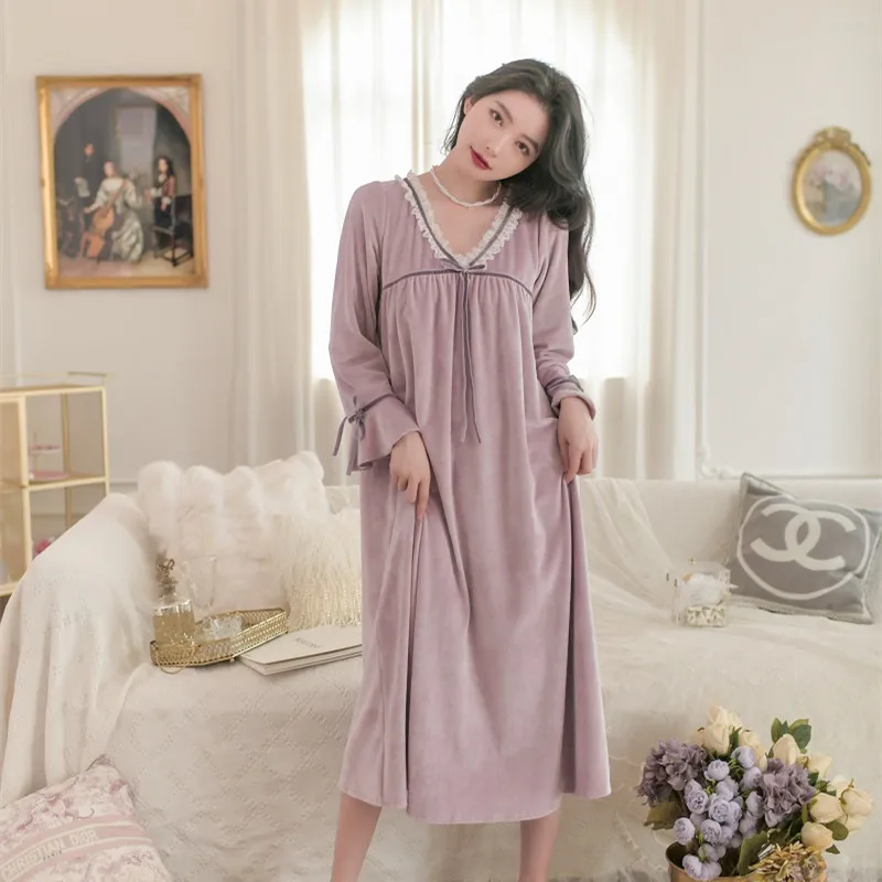 

Vintage Velvet Long Nightgowns For Lady Elegant Thicken Warm Sleepwear Autumn Winter Bride Dress