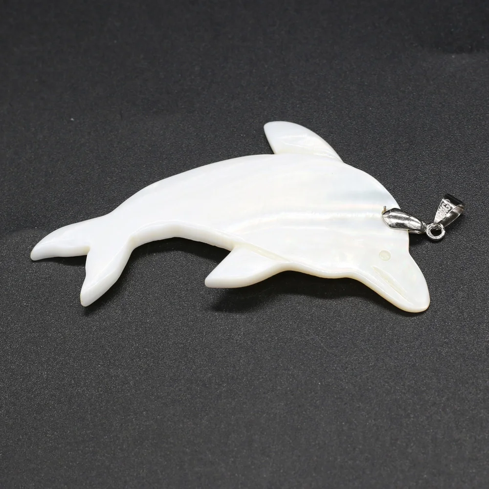 Natural Shell Pendants dolphin Shape Mother of Pearl Abalone Shell Exquisite charms For jewelry making DIY Necklace accessories