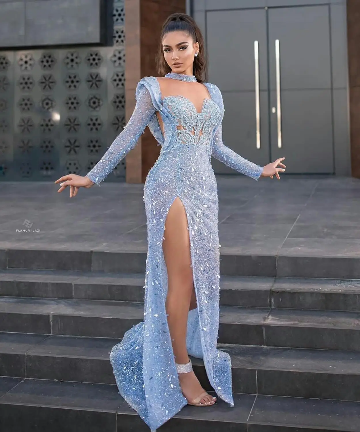 Sky Blue Side Split Prom Dresses Long Sleeves Illusion Sequined Evening Gowns Vestidos Longo Long Sleeve Party Dress Customized