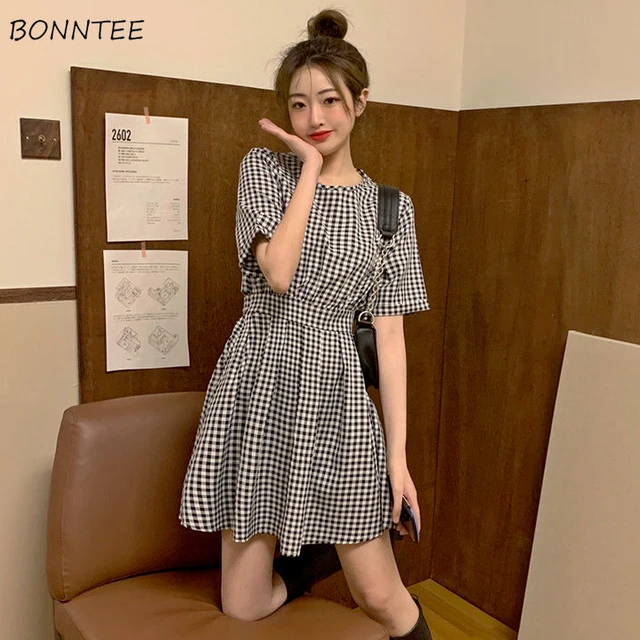 Fashion retro checkered dress