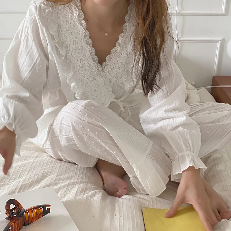 2021 Spring Elegant Korean Pajamas Women White Pajama Pure Cotton Sweet V-neck Palace Style Lace Pajamas Sets Home Clothes 13817