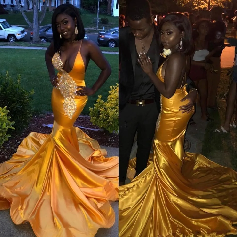 Goud Zwart Meisjes Afrikaanse Nigeriaanse Lange Mermaid Prom Dresses 2021 V-hals Pailletten Applicaties Backless Satijn Evenining Party Gown