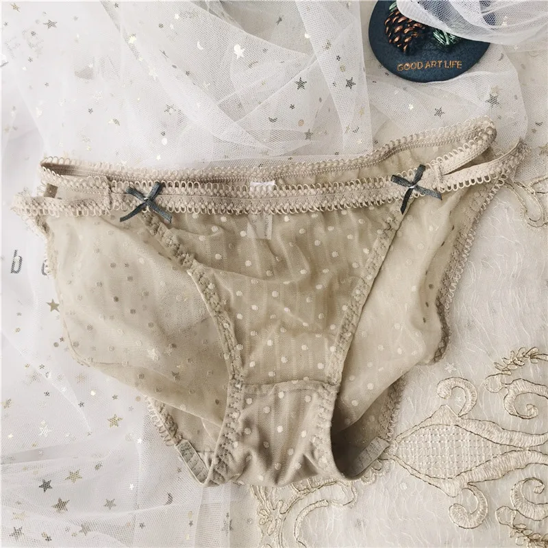 2021 European Cotton Underwear Sexy Lace Panties Low Waist Hollow Out Dot Briefs Seamless Comfortable Briefs Female Lingerie