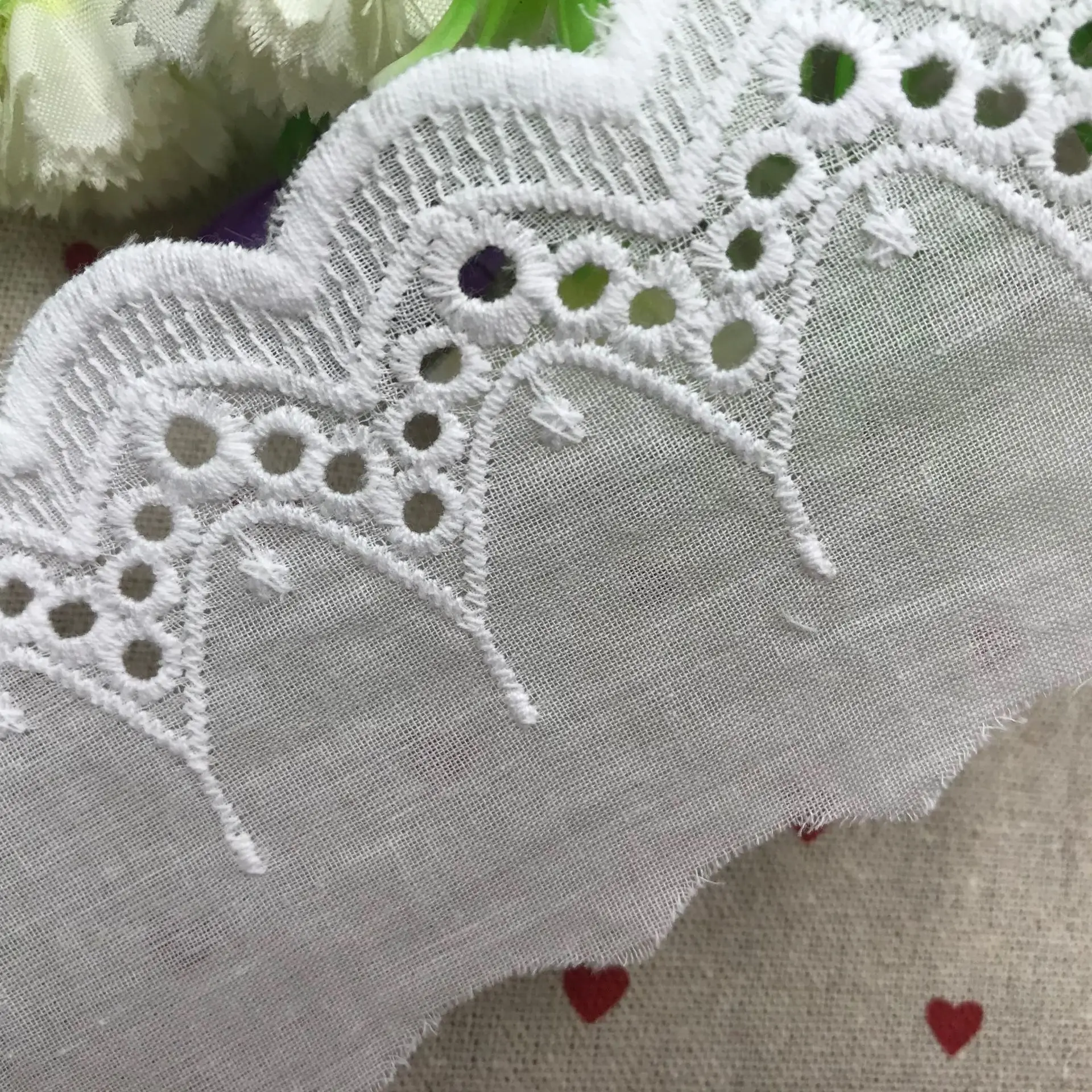 6.5CM Wide New Embroidery White Flower Lace Fabric Trim Ribbon Applique DIY Sewing Collar Ruffle Guipure Wedding Cloth Decor