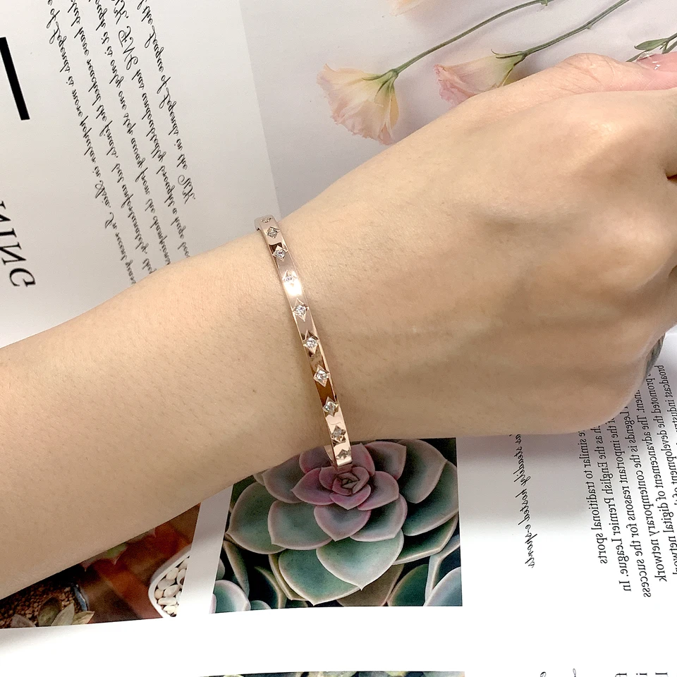 New Starlight Creative Simple 18 K Stainless Steel Cuff Bracelet Korean Women Fashion Elegant Smooth Bangles Gold Color Jewelry