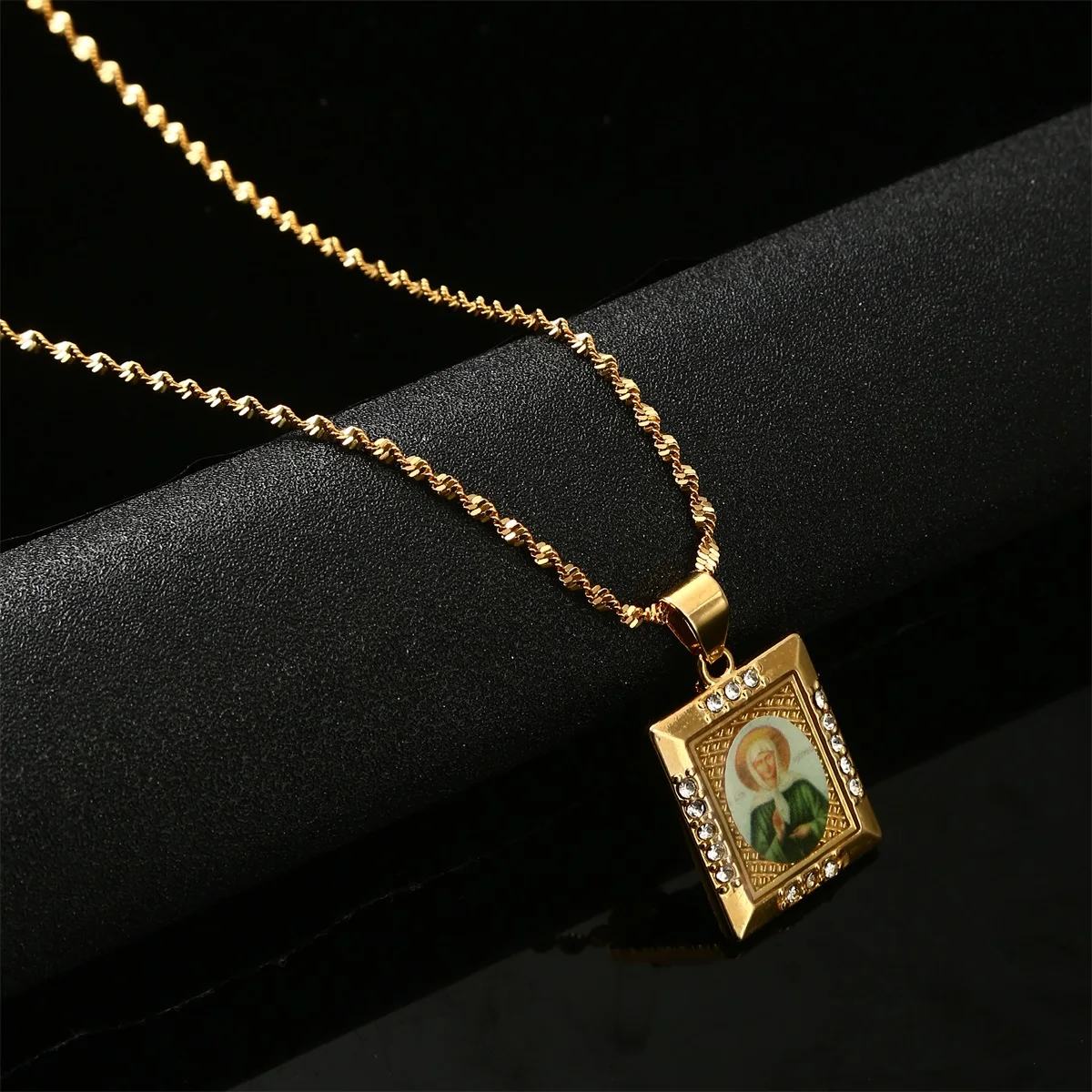 Saint Matrona the Blind of Moscow Necklaces St. Innocent Orthodox Church & Orthodox Pope Cross Pendant Jewelry Russia