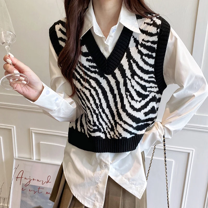 Women Sweater Vests Loose Harajuku Vintage Zebra Striped Tops Knitting Sleeveless Outwear Spring Personality V-neck Classic Vest