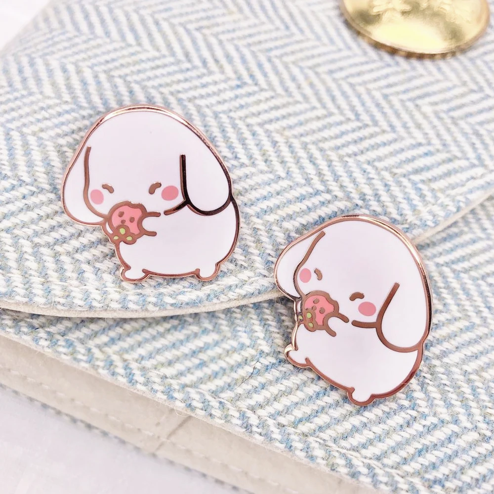 Kawaii Strawberry Bunny Hard Enamel Pin Fashion Cartoon Animal Lapel Pins Pink Rabbit Medal Brooch Jewelry Christmas Gift