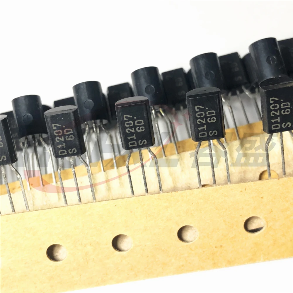 2 sd1207s 2 sd1207 D1207S D1207 do-92 nowy oryginalny 10 sztuk/partia