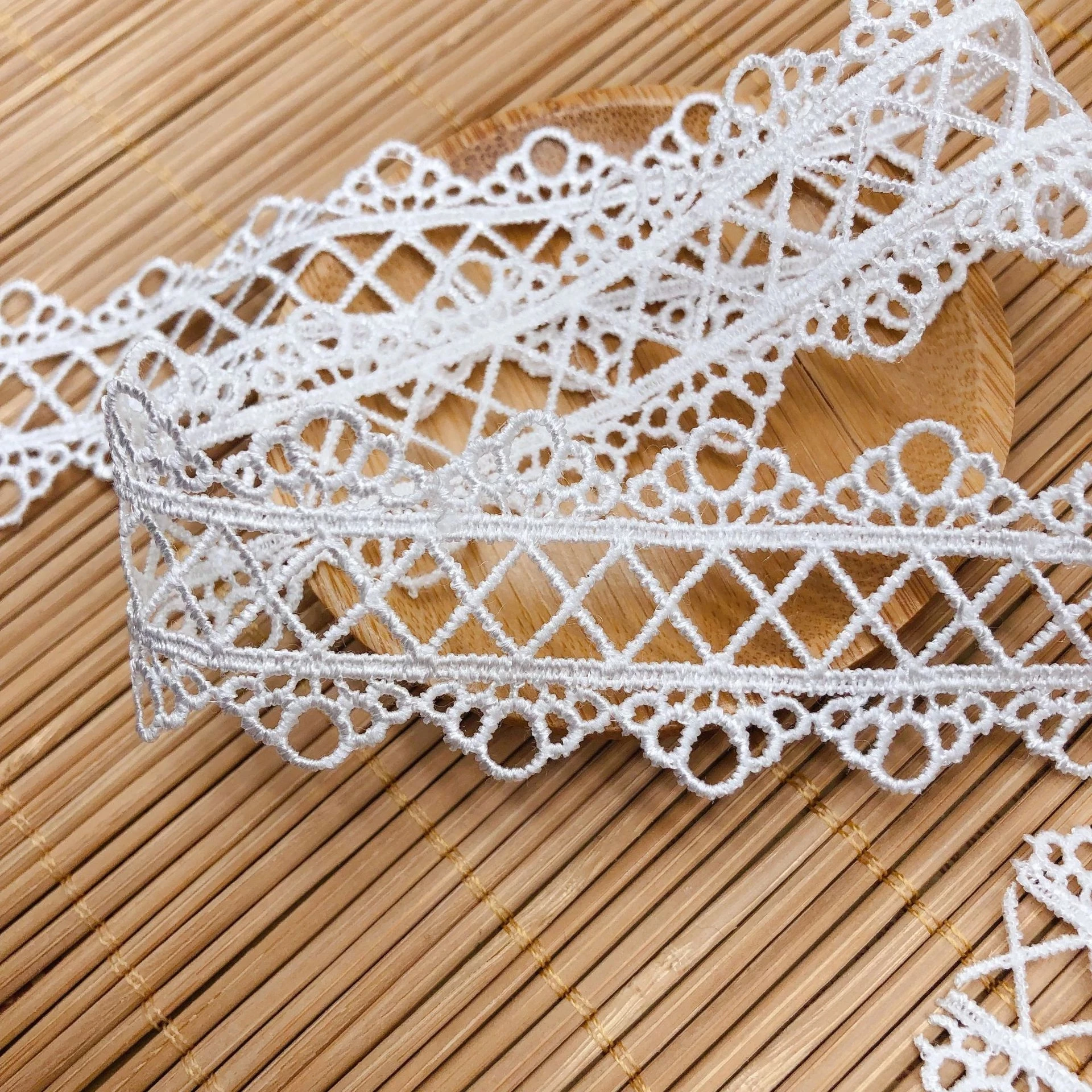 1Yard Latest Cotton Lace Embroidery Ribbon 3.2cm Silver Gold Lace Fabric Sewing Wedding Dress White Black Laces For Clothes LA20