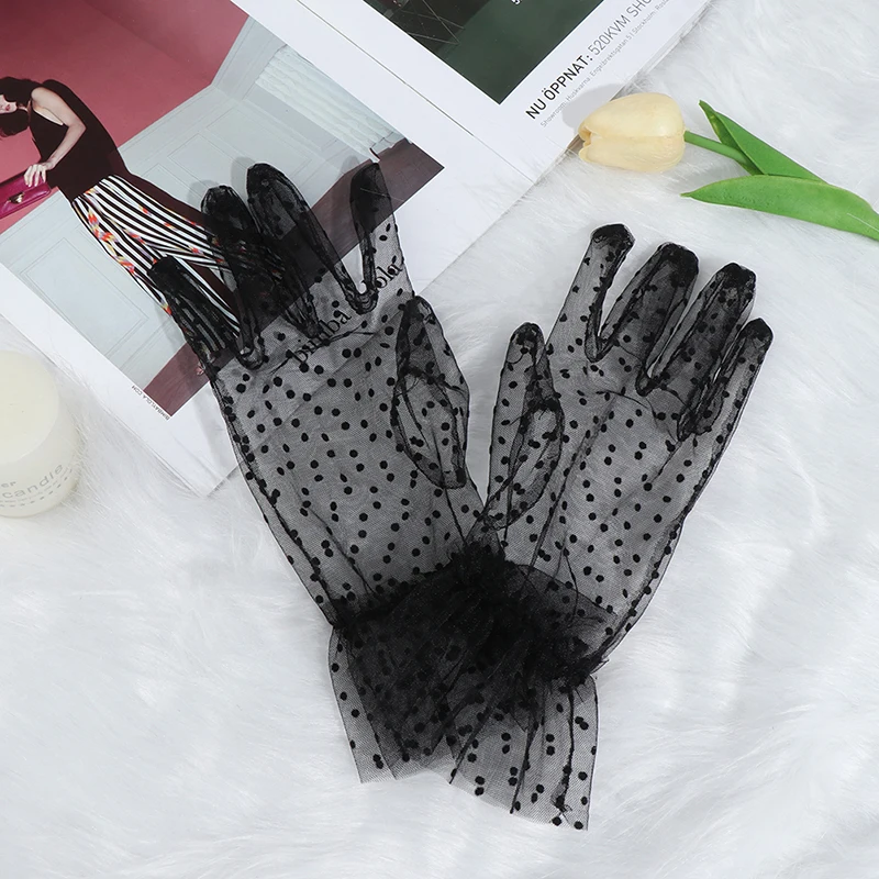 

1Pair Autumn Summer Stretchy Lace Spots Lotus Leaf Gloves Women Lace Short Tulle Gloves Flexible Accessories Full Finger