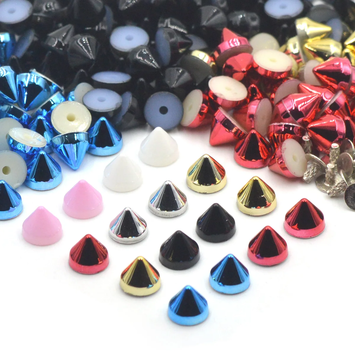 KALASO 100 zestawów 6,5x5,5mm wielokolorowy ABS stożek Punk szpilki nity kolce do butów torba dekoracja butelki Diy akcesoria rzemieślnicze