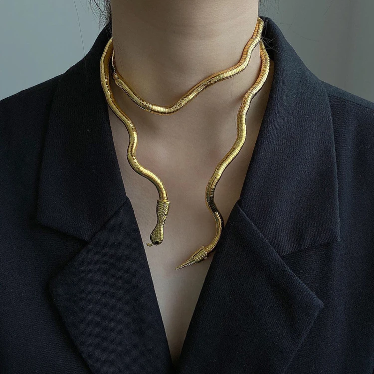 Sauandi – collier serpent à la mode, Design de personnalité, collier en métal doux pour femmes, cadeau