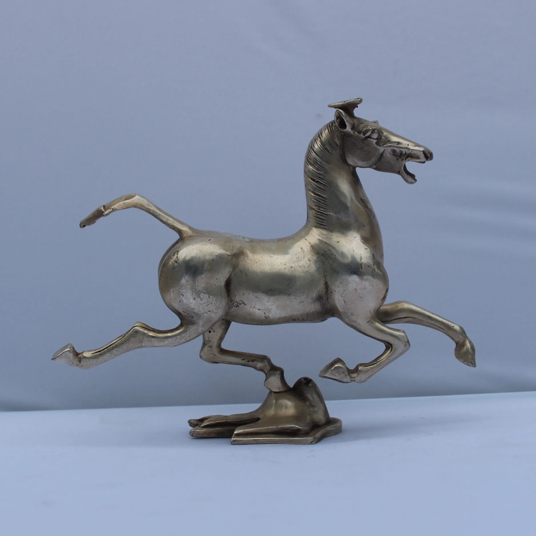 Horse statue, Cupronickel material