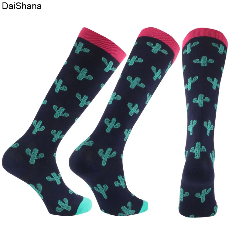 1Pair Compression Socks Fit For Medical Edema Diabetes Varicose Veins Socks Outdoor Men Women Running Hiking Sports Socks