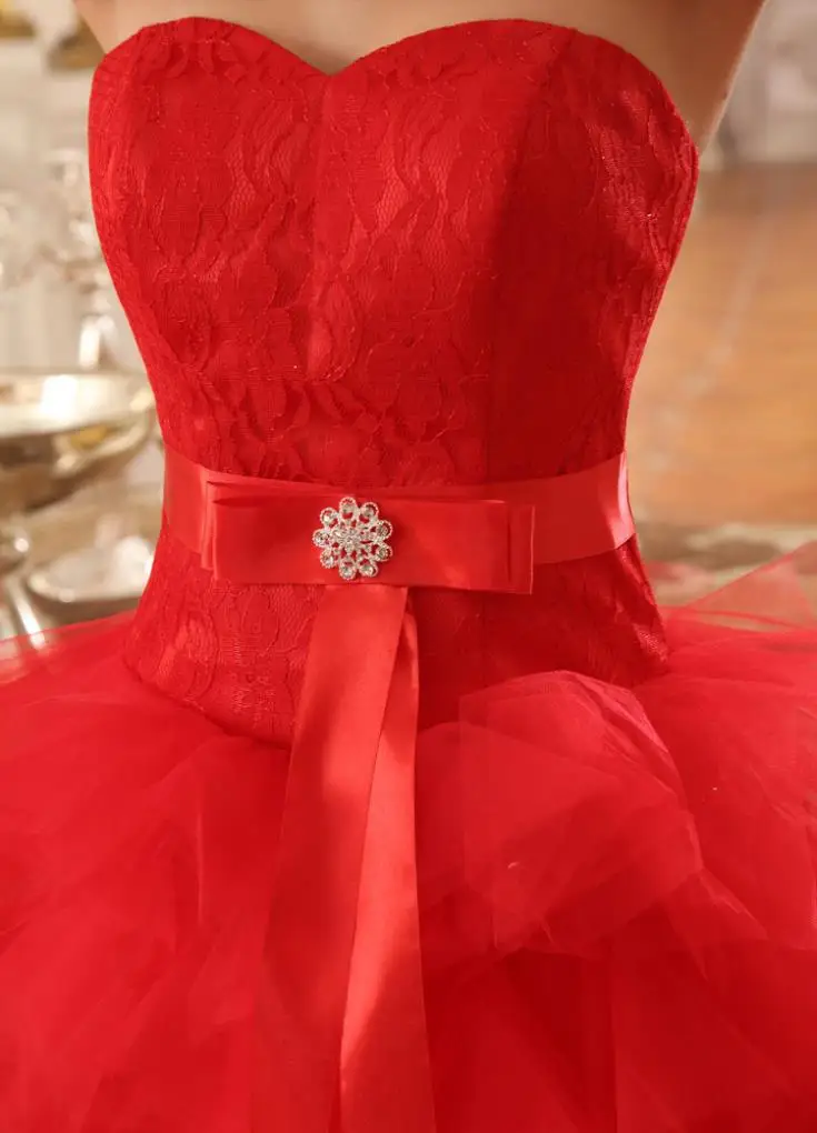 Frete grátis curto vestido de baile 2016 nova querida noiva arco faixas em camadas design vermelho rendas baratos vestidos de dama de honra para casamento