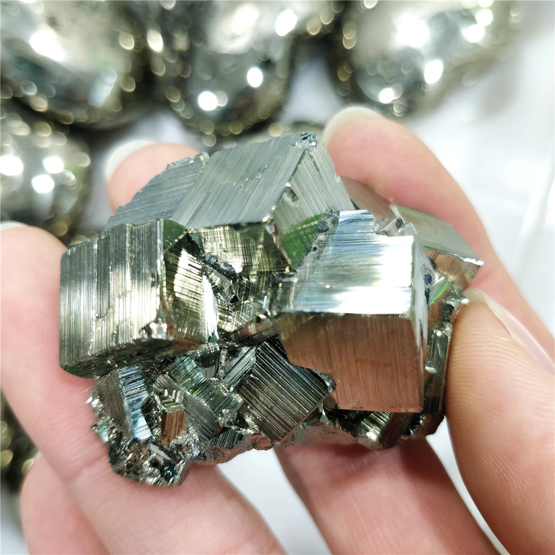 Good Quality Natural Raw Pyrite Mineral Ore Crystal Quartz Specimens Chakras Decoration Feng Shui Collections Dropshipping Bulk