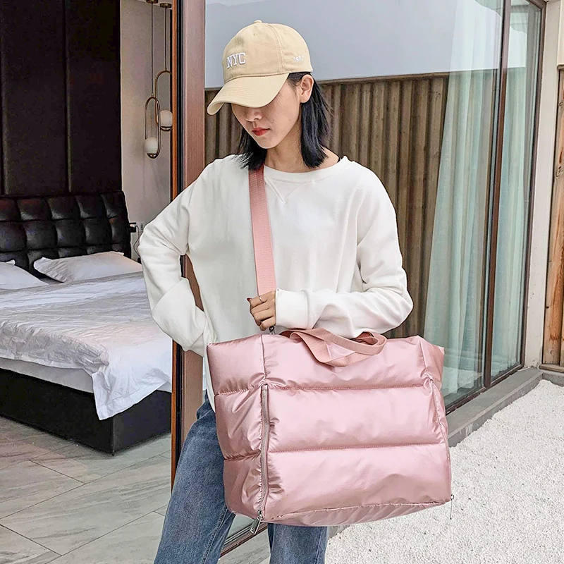 2022 Winter New Large Capacity Shoulder Bag for Women Waterproof Nylon Bags Space Pad Cotton Feather Down Bag Large Bag Handbags