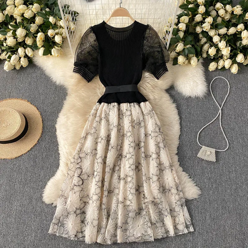 Elegant O-neck Mesh Dress Women Summer Puff Sleeve A-line Patchwork Sequined Embroidery Floral Knitted Dress Robes Mujer