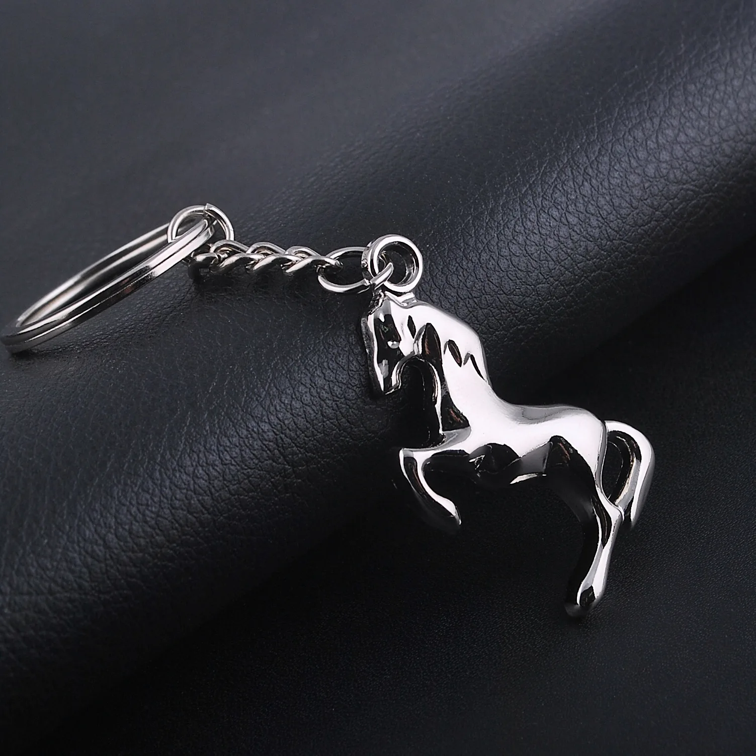 Cute Metal Running-Horse Keychain Key chain Art Charm Jewelry Horse Animal Keyring Bag purse Party Car Holder zodiac-Gifts