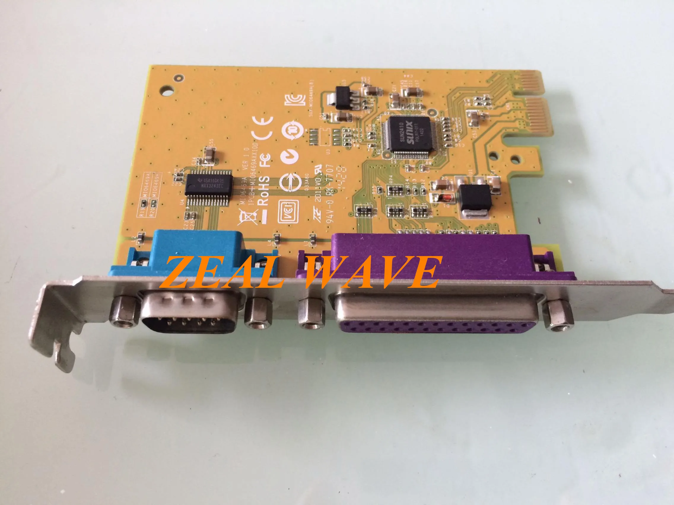 

Santai SUNIX 25-pin LPT Parallel Port + 9-pin COM Serial Port Two-in-one Expansion Card MIO6469A WIN7