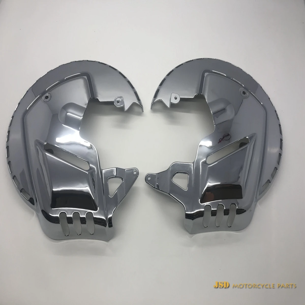 Suitable for Honda Golden Wing GL1800 F6B 2001-2017 LED lamp brake disc protection cover/brake disc modification electroplating