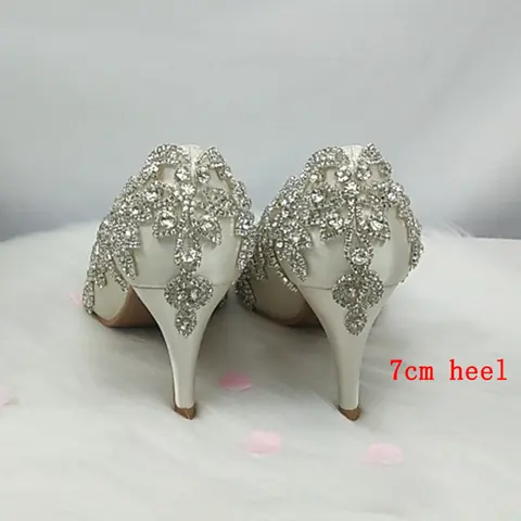 BaoYaFang Elfenben Kristall Bröllopsskor Dam Höga Klackar Spetsig Tå Brudskor Festklänningar Dam 9cm Tunna Höga Pumps Dam 8 best sales elfenbensvita bröllopsskor - №1