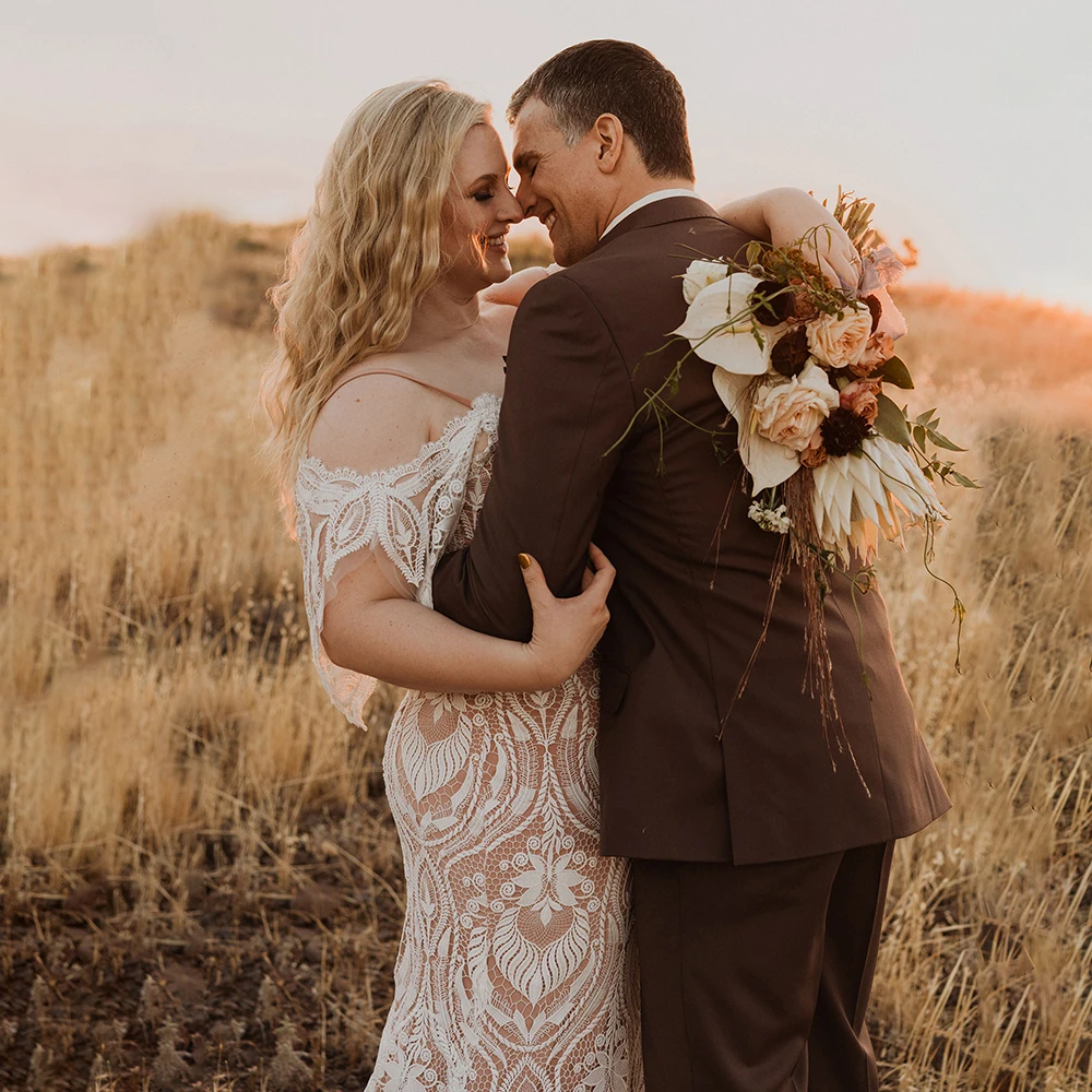 Gaun Pengantin Boho Renda Tali Spaghetti Sweetheart Gaun Pengantin Boho Dibuat Sesuai Pesanan Ukuran Besar Punggung Terbuka Lengan Potong Gaun Pengantin Pedesaan