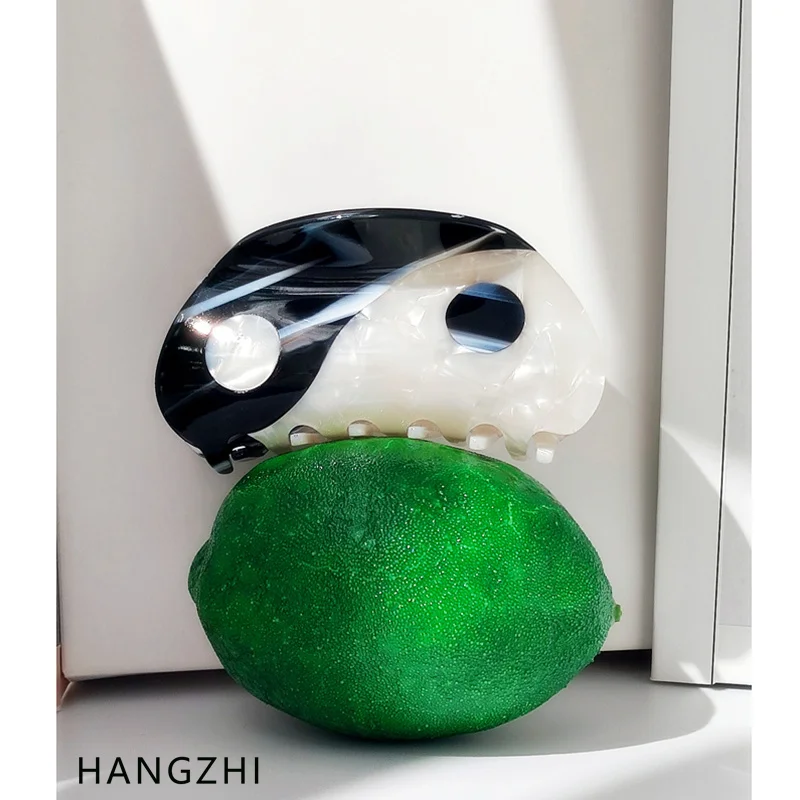 HANGZHI TaiChi يين يانغ الربط خلات مشبك شعر نصف دائرة هندسية عدم التماثل مشبك شعر إكسسوارات الشعر للنساء 2021 جديد