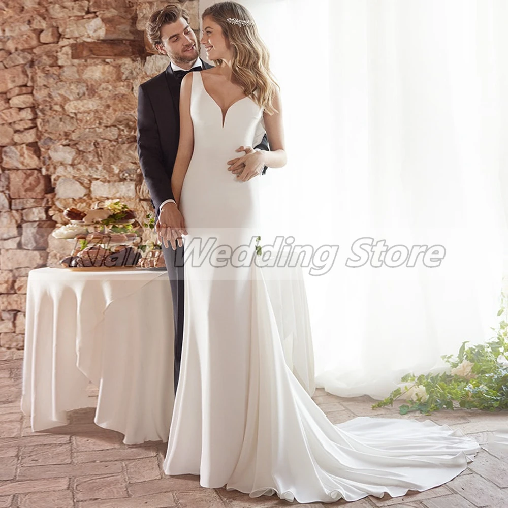 Customized Simple Mermaid V-Neck Sleeveless Wedding Dresses 2021 Court Train Lace Button Back High Quality Jersey White Bridal G