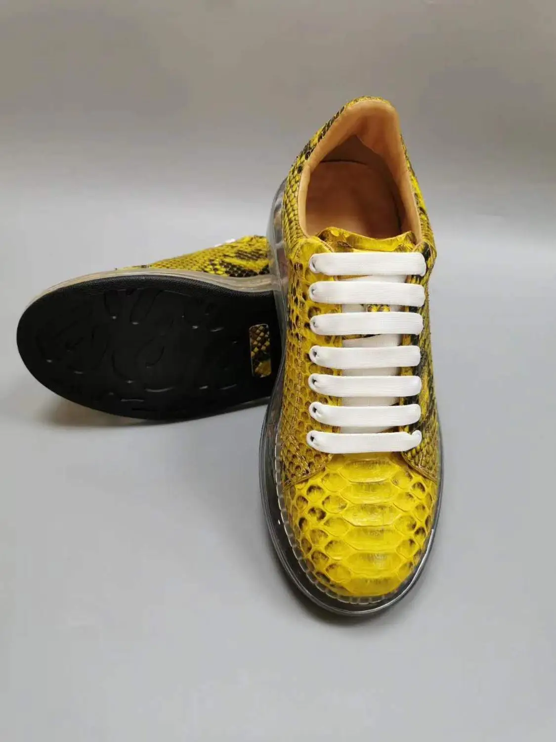 100% Real Genuine python skin snake leather men fashion shoe sneaker flat leisure shoe with cow skin lining yellow gold beige