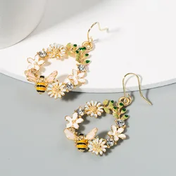 Makersland Bee and Flower Earring Unique Design Elegant Earrings For Women Trendy Sweet Flower Earrings Accessaries Korean Style