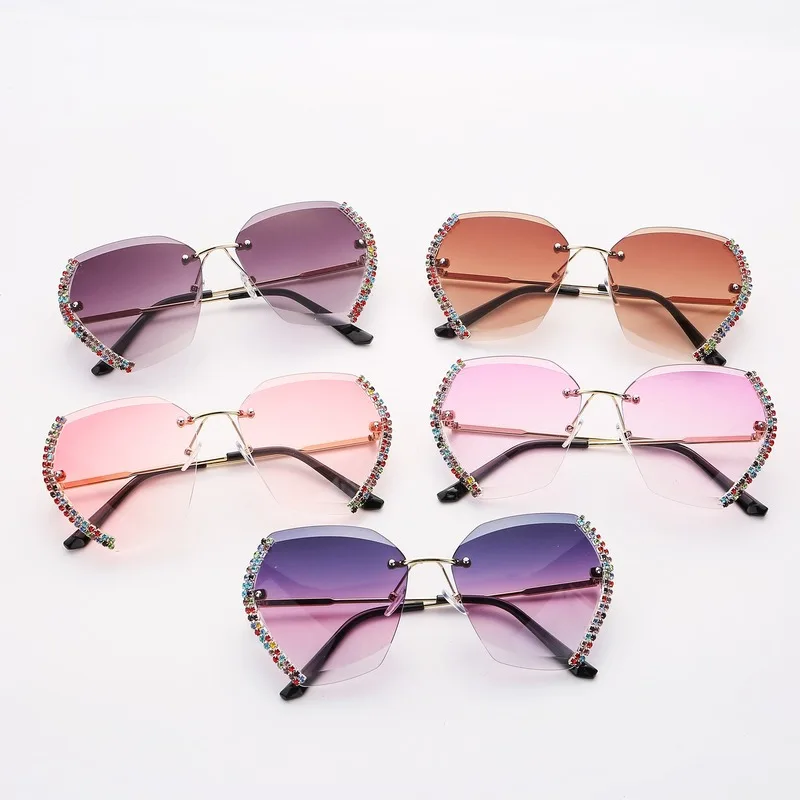 

Rimless Sunglasses Women Fashion Gradient Lens Rhinestone Sun Glasses Diamond Elegant Female Eyewear UV400 Gafas De Sol Mujer