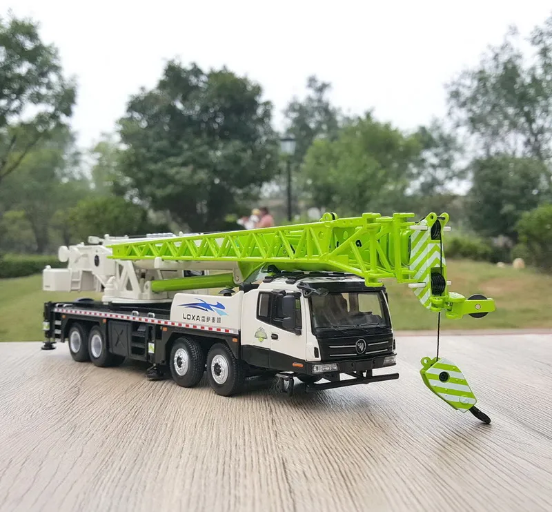 Collectible Diecast Toy Model 1:43 Scale Foton Loxa TFC25X5-1 Automobile Crane Engineering Machinery Vehicles Toy Model