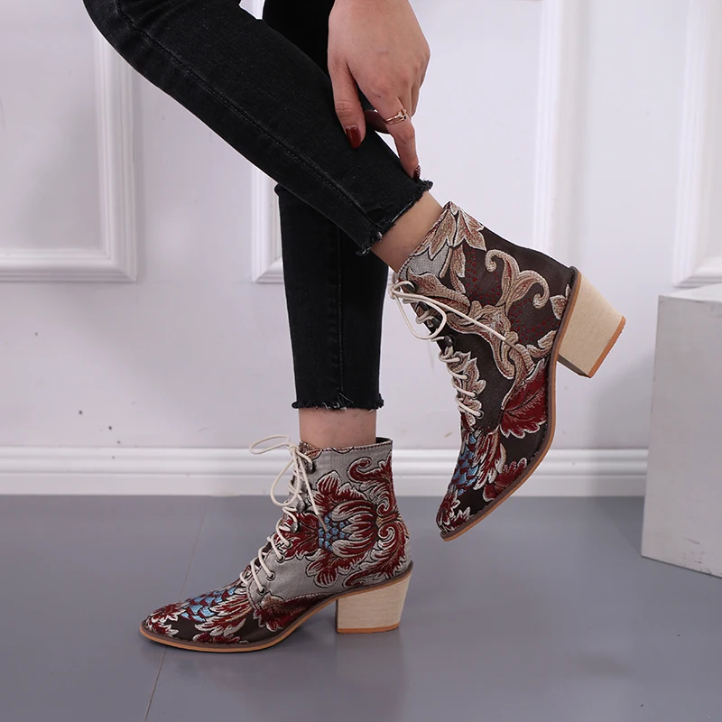 Big Size boots women Embroidery Flower Med Heel Ankle Boots Comfort Autumn Winter Ankle Boots Brand Designer Short Booties