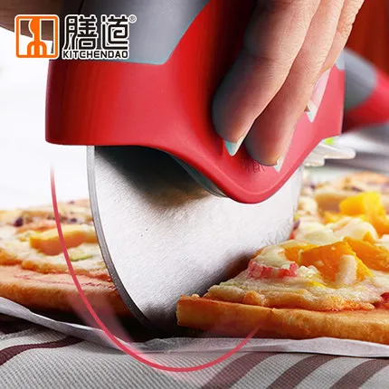 

Stainless Steel Round Wheel Cutting Knife for Pizza with Lid Roulette Roller Dough Pizza Slicer Cutter Baking Accessories Tools