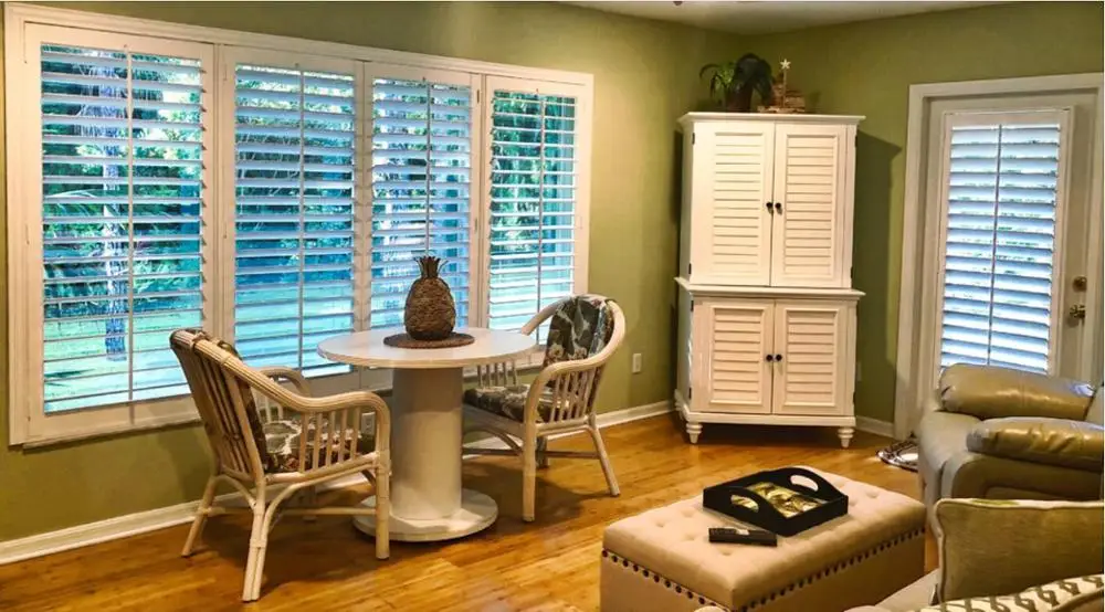 

Custom Basswood Plantation Shutters Wooden Blinds Solid Wood Shutter Louver PS211