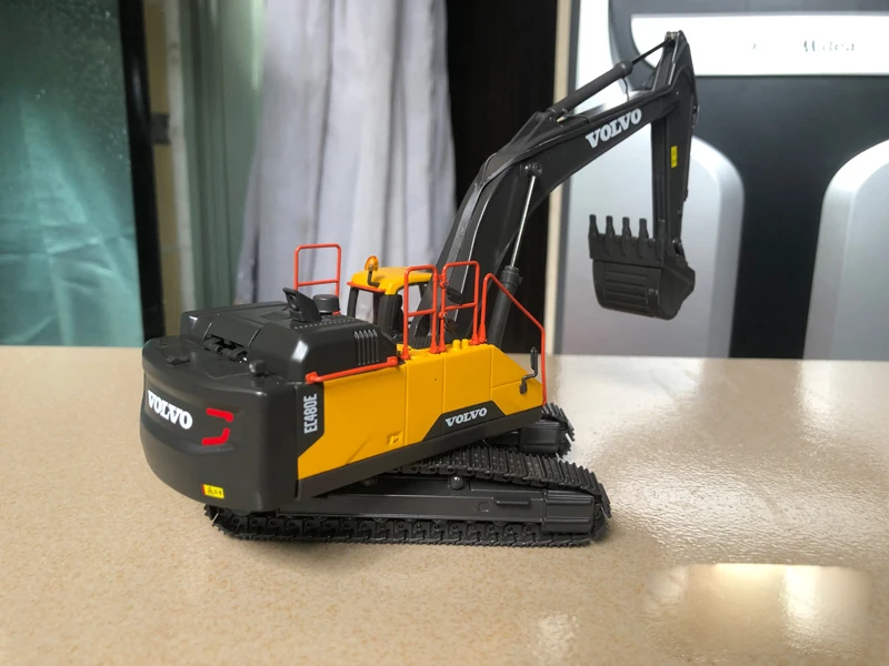 1/50 MOTORART EC480E Excavator Model Gifts Souvenir Toys