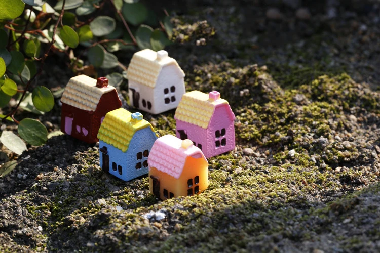 5 Pcs 5-color Country House Chinese-style House Resin Decoration Moss Micro-landscape Decorative Material Accessories