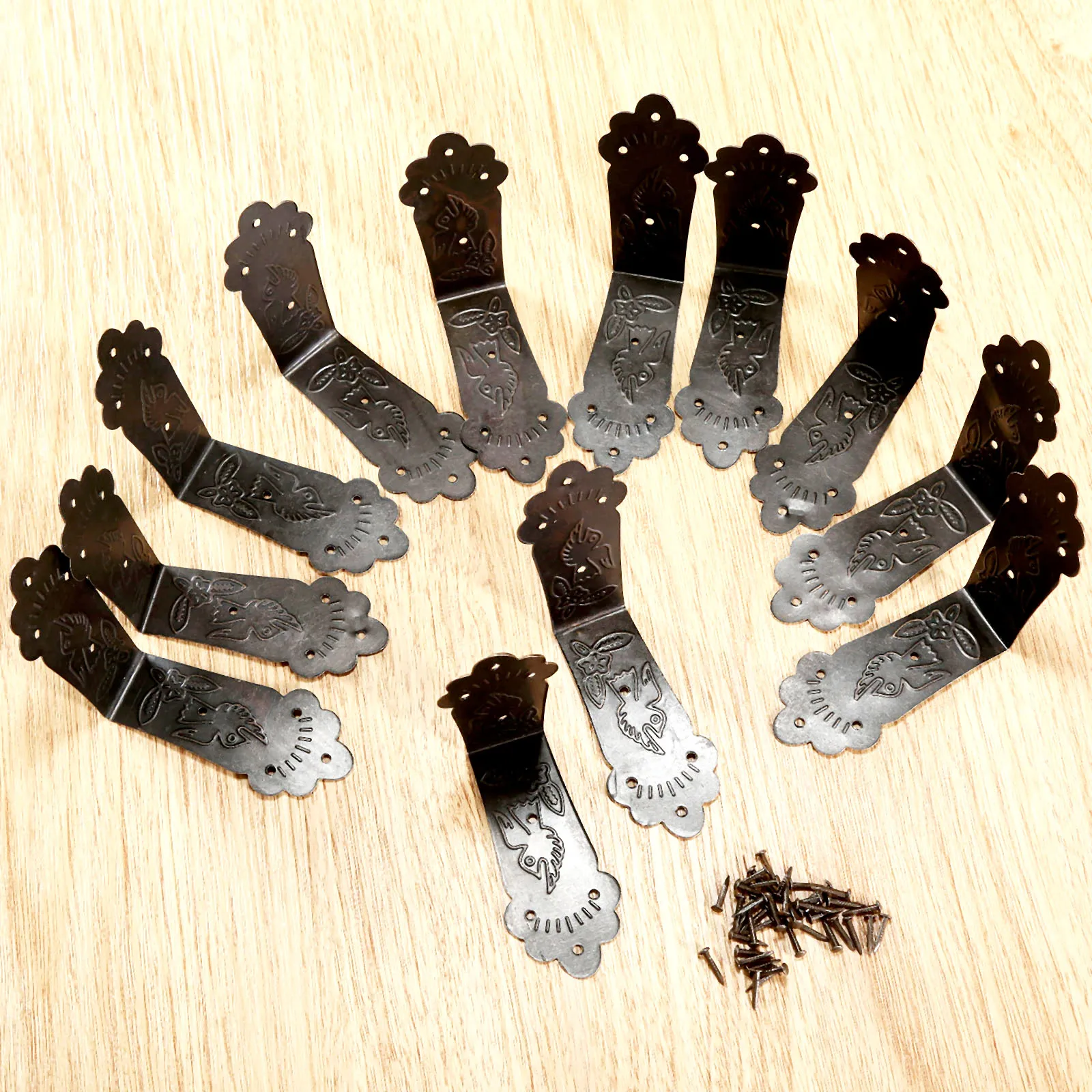 12Pcs Decorative Corner Protectors Antique Furniture Fittings Vintage Metal Corner Bracket for Chest Case Box Corner Protector