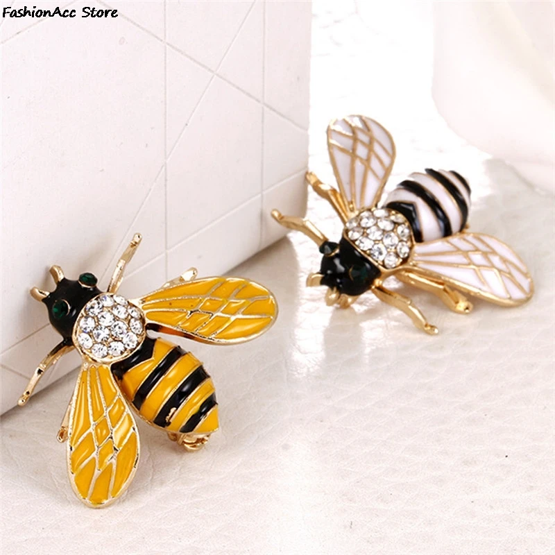 Cute Enamel Bee Brooches For Women Men Fly Insect Brooch Pins Scarf Dress Lapel Pin Suit Decorations Jewelry