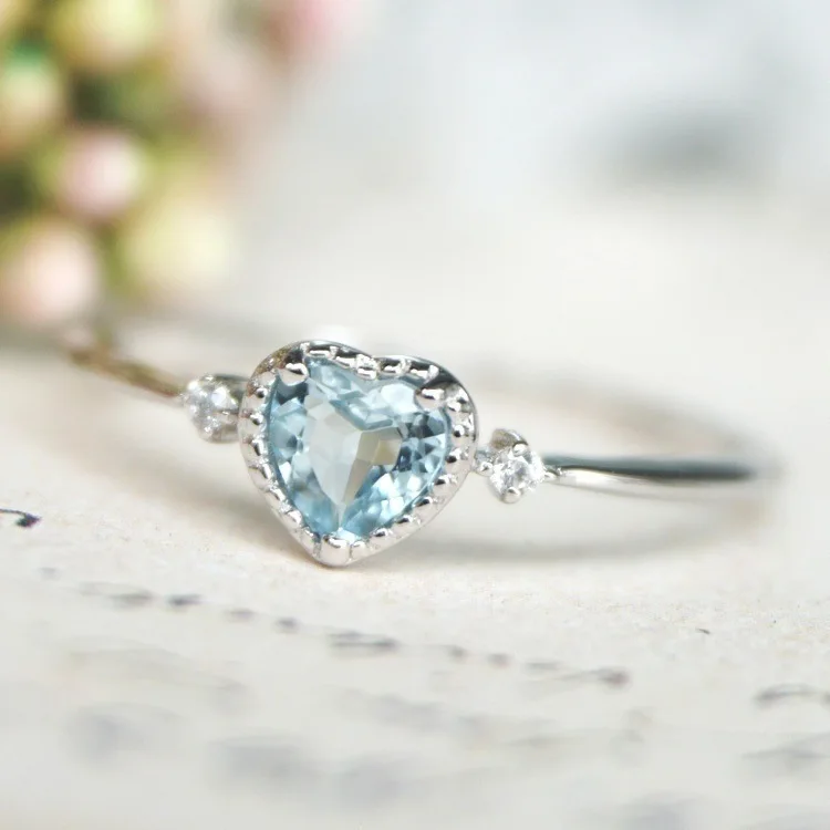 Fashion Simple Silver Plated Heart Ring Exquisite Sea Blue Gems Zircon Women's Ring Bridal Wedding Jewelry Xmas Gifts