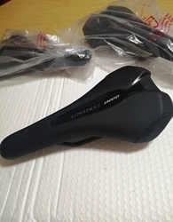 Giant Contact Saddle Bicycle Bike Saddle Soft Smooth Saddle Bike Seat