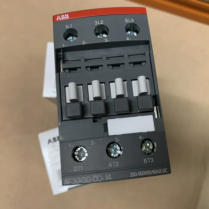 ABB 3-ploe contactors AF series AC/DC   50HZ/60HZ DC  24V~500V 30A  15kw AF30-30-00