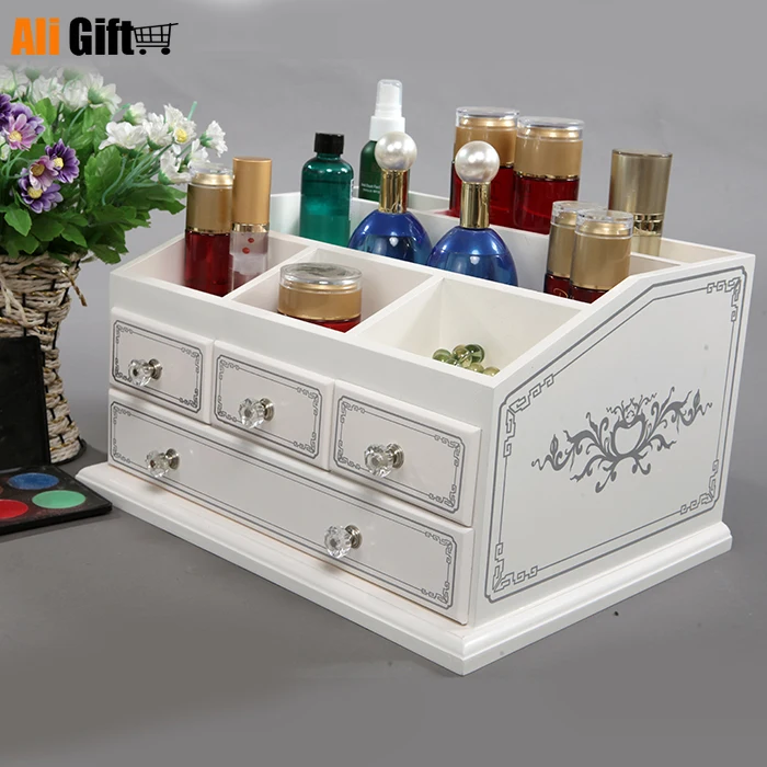 2021 European Princess Luxury Jewelry Box Wooden Large Table Dressing Cosmetics Storage Box Wedding Engagement Gift Anniversary